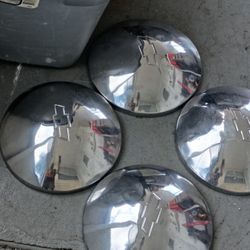 Chevy Hub Cabs 