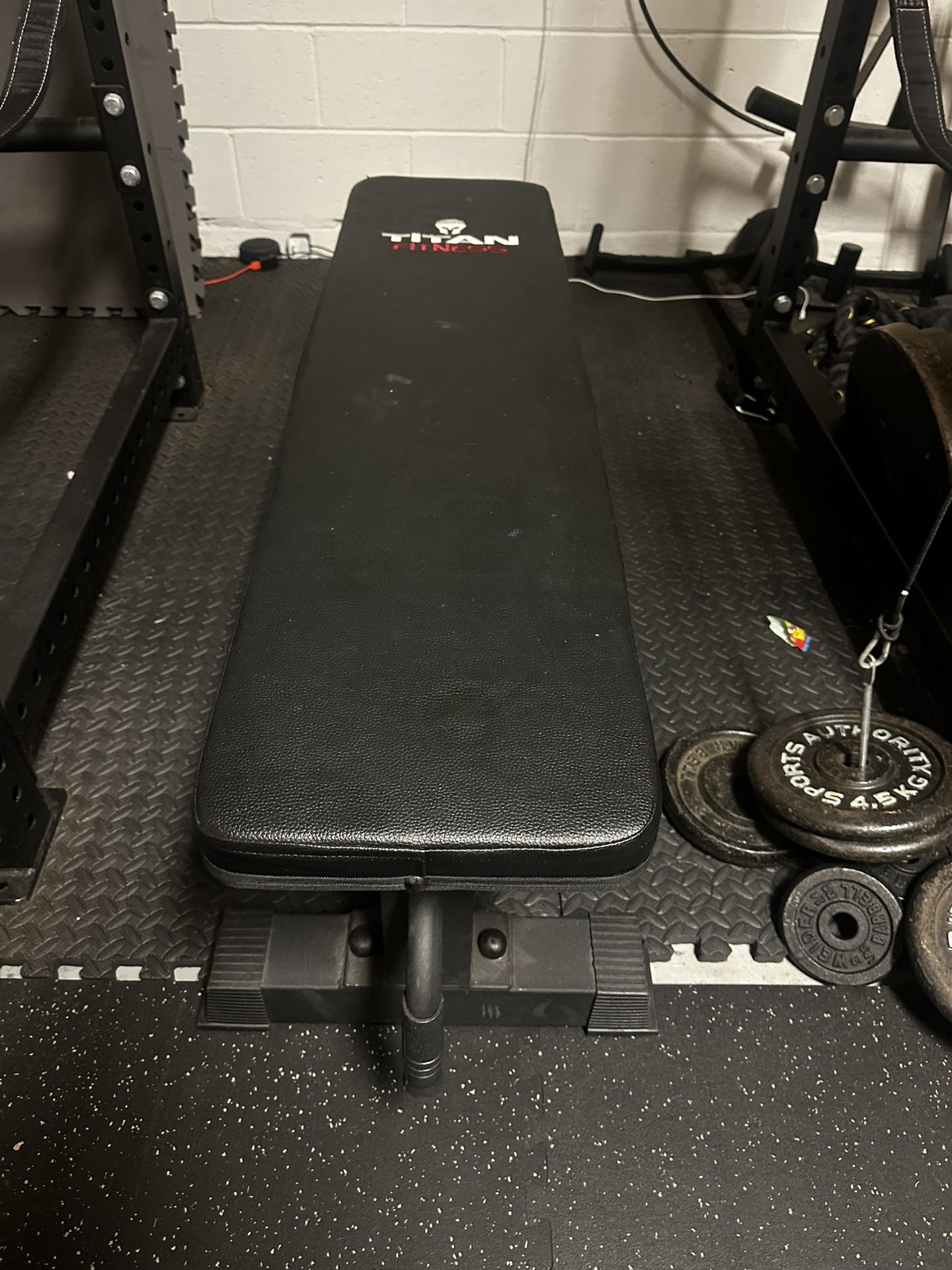 Titan Flat Bench & adjustable Bench