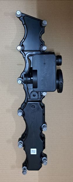 2019-2025 Land Rover Cover Breather  (PCV VALVE)