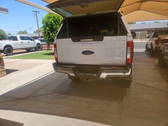 White Camper Shell - 2017 - F250 - 6 1/2