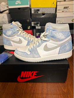 Size 10- Air Jordan 1 High OG ‘Hyper Royal Smoke Grey’