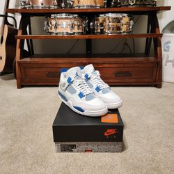 Jordan Retro 4 Military Blue Size 13 Worn Once