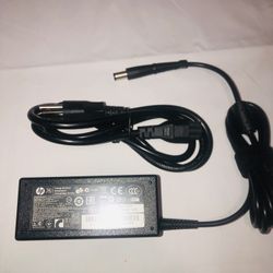 HP AC Adapter HSTNN-CA40 19.5V 2.31A #W612