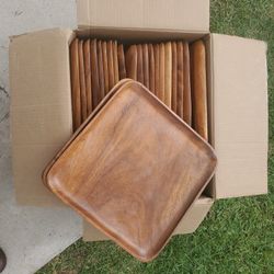 Mahogany Wood Plates