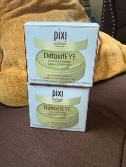 Parches para los ojos de pepino y cafeina