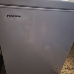 Hisense 5 Cubic Ft Freezer Chest