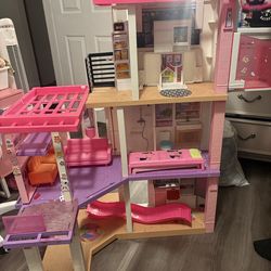 Barbie dream house