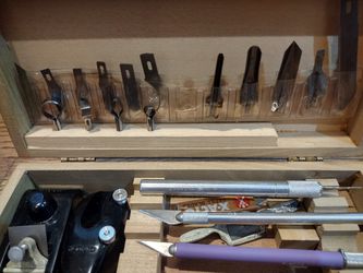 Xacto Knife Set Barely Used for Sale in Gurnee, IL - OfferUp