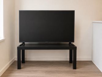 Insignia 43” 4K FireTV + stand