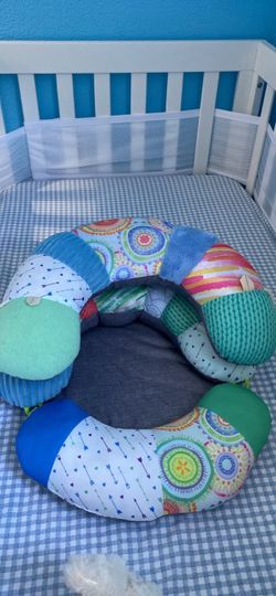 Infantino Baby Seat & Tummy Time pillow
