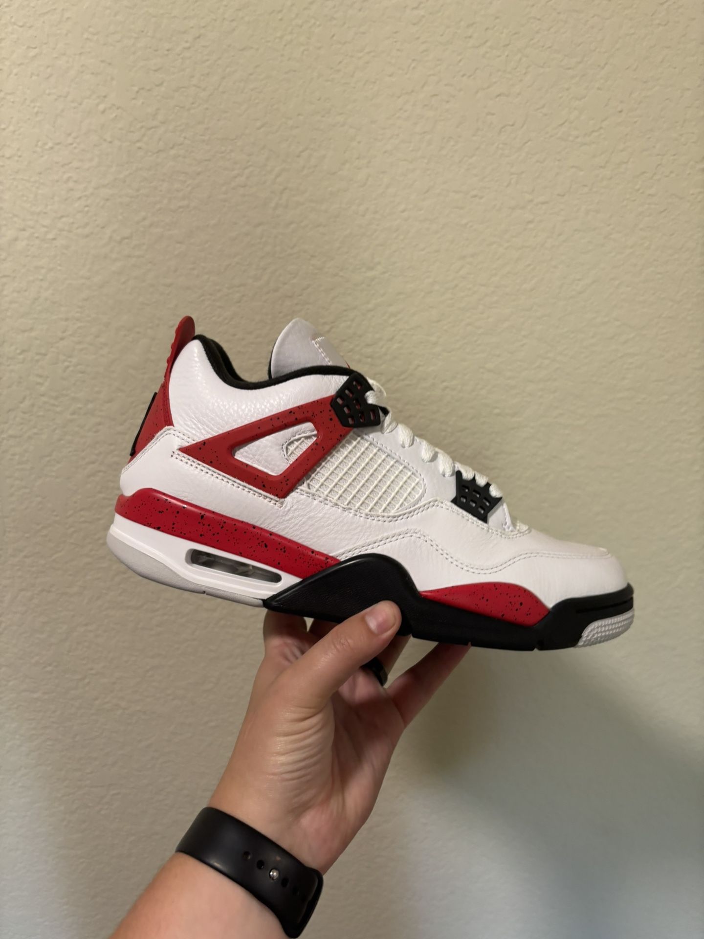Jordan Retro 4 Red Cement