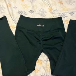 Leggins Talla L $15 Cada Una Oh $30 Por Las 3