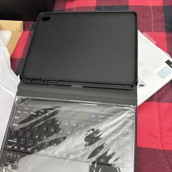 iPad 13 Keyboard Case 