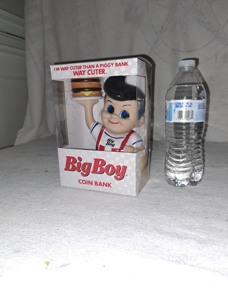 Brand New Still In Box Bob's Big Boy Coin Bank (Makes A Terrific Gift)
