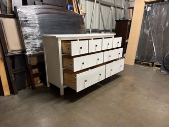 White 8-Drawer Wood Dresser