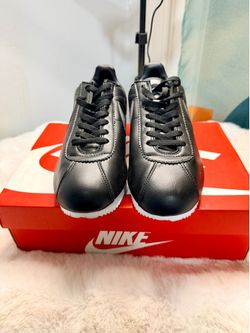 Rare Nike Cortez, all leather with charcoal swoosh *BRAND NEW w/out box