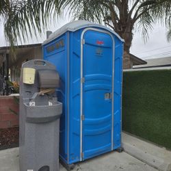Porta Potties 