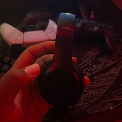 Beats Solo 3 Mint Condition
