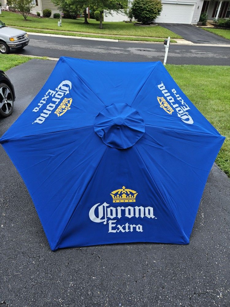 New 7ft Wood Market Corona Extra Umbrella
