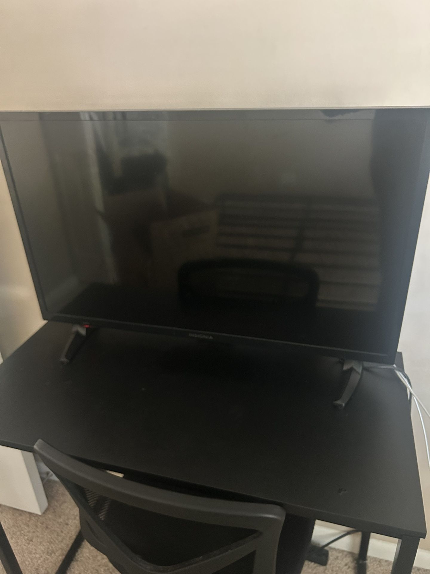 Insignia 32in TV HD