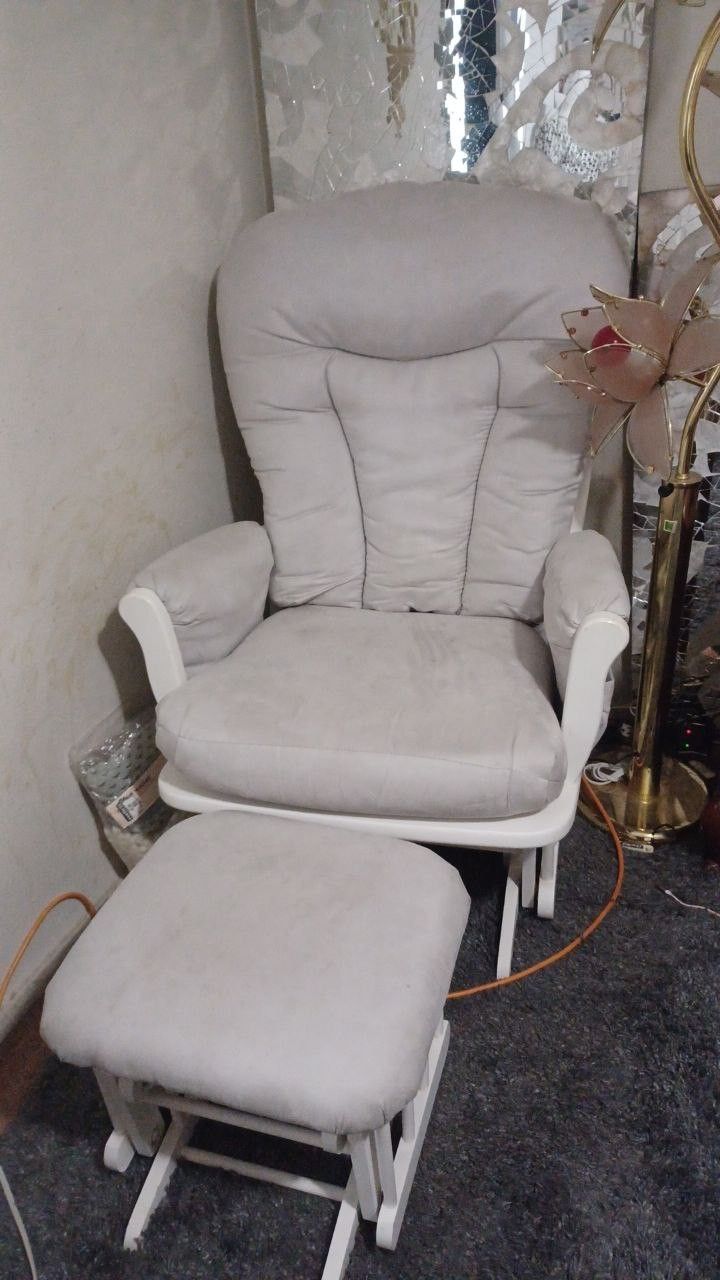 Rocking Chair With Foot Rest