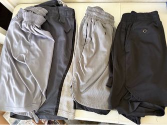 Men’s shorts large