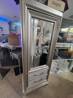 Bedroom furniture