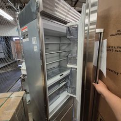 36” SUBZERO STAINLESS STEEL REFRIGERATOR 