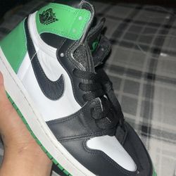 Lucky Green Jordan 1 Size 9 