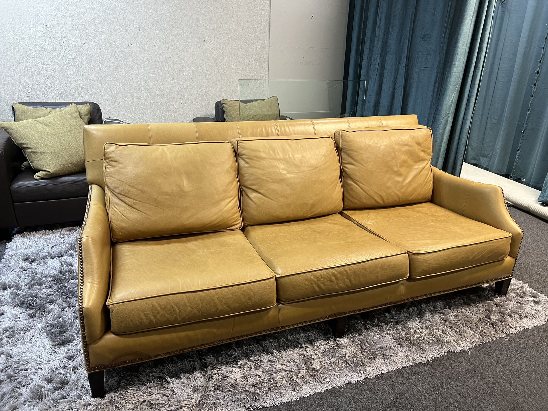 Free Sofa