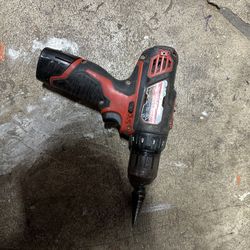 Milwaukee M12 Drill 