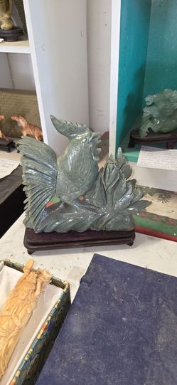 Antique Estate Sales Jade rooster