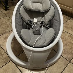 Munchkin Lightweight Baby Swing