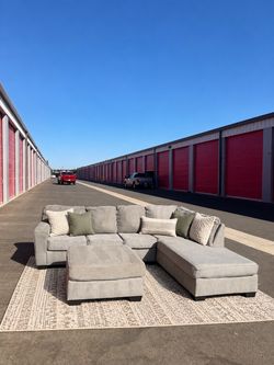 Ashley Gray Sectional Sofa with Ottoman – FREE DELIVERY