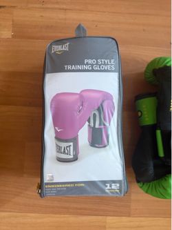 Kids and adults boxing stuff