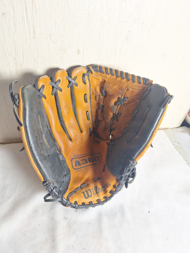 Wilson Softball Glove, 14"