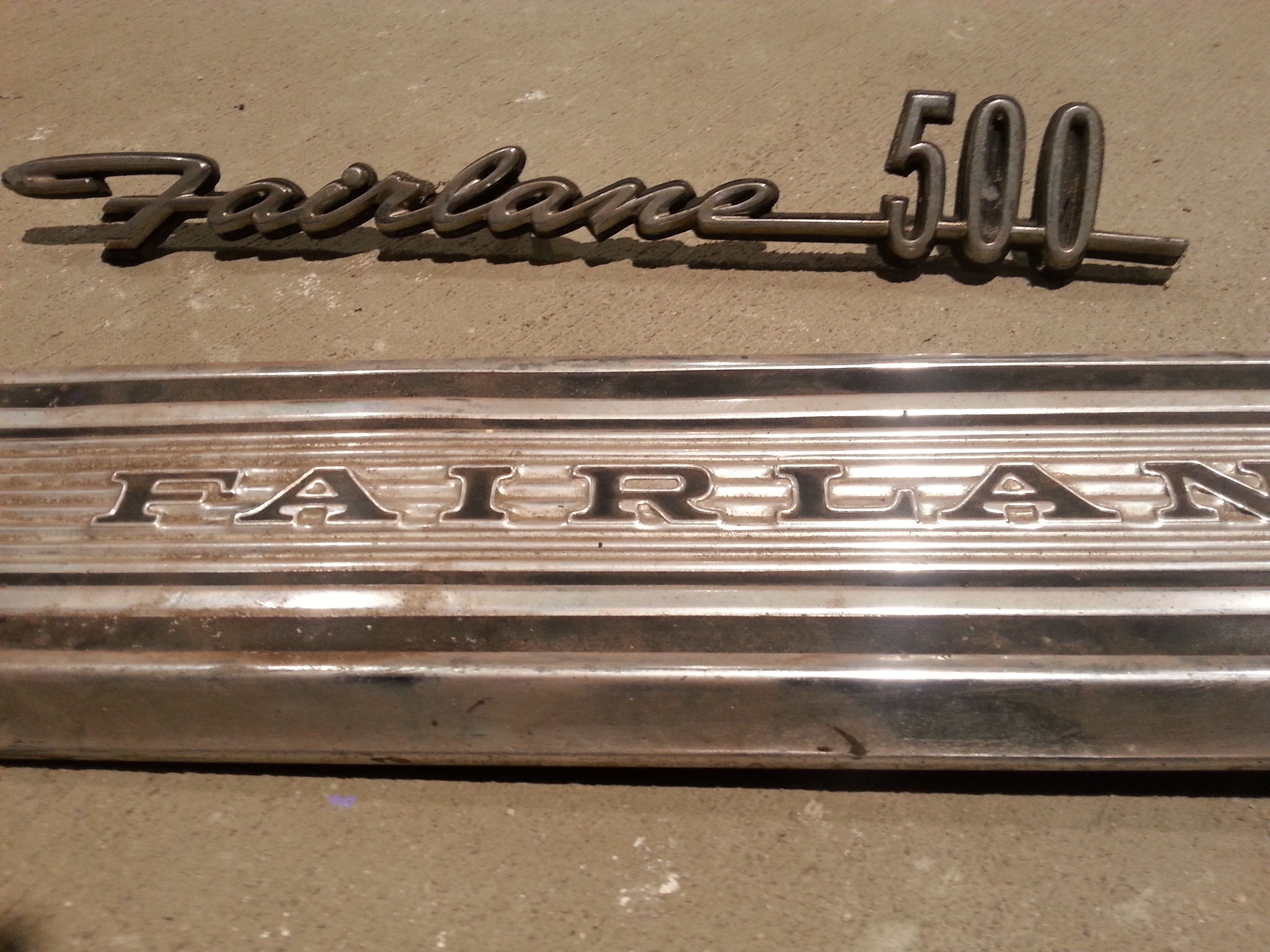 Fairlane 500 Emblems