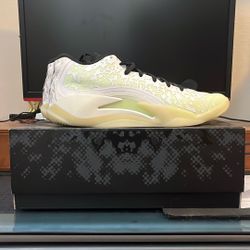 Zion 3 Basketball Shoe