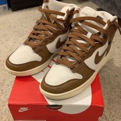 Nike Dunk High Retro Brown 