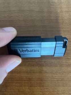 🔥Retractable Verbatim 16GB USB Flash Drive🔥
