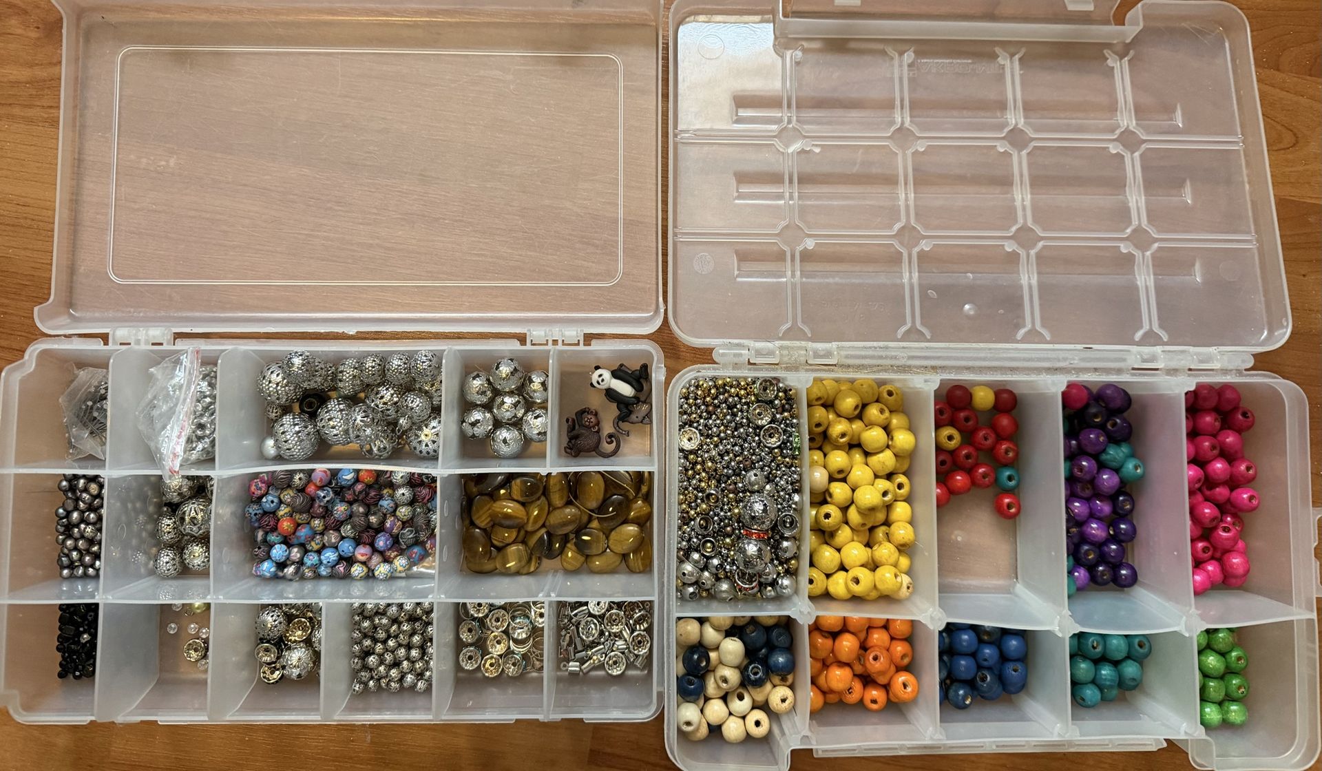 Jewelry making supplies with containers included