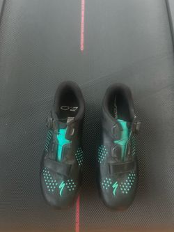 Specialized cycling shoes size 9