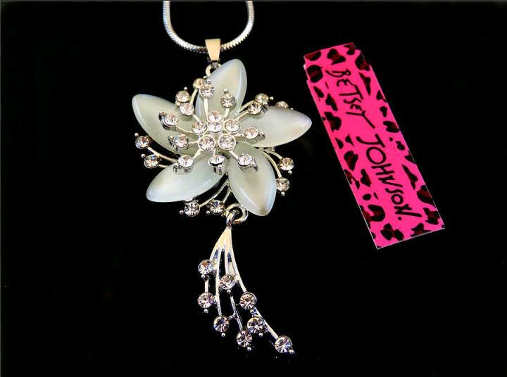 Betsey Johnson Crystal flower Pendant Necklace Sweater Chain
