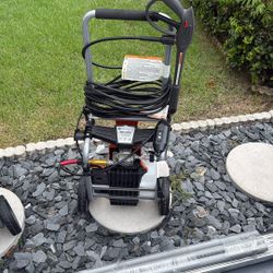 HUSQVARNA Pw2000 Electric pressure cleaner