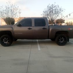 2007 / Chevrolet Silverado LT  4X4