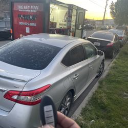 Car Keys / Llaves De Auto 
