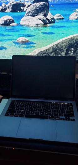 2022 M2 macbook pro laptop