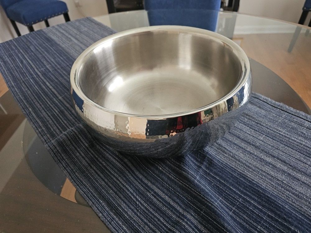 $25.00 - Modern Statement Accent Bowl, Elegant!  Hammered & Mirrored  Design Accents/Multifunctional Uses/Like New Condition  - PRICE REDUCTION!