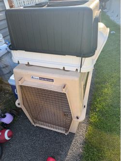 2 Dog cages