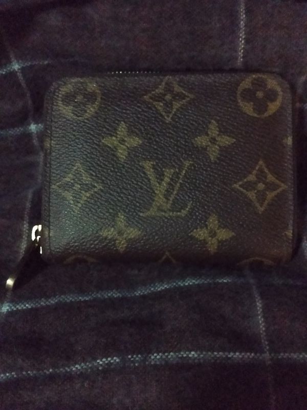 Women&#39;s wallet Louis Vuitton for Sale in Scottsdale, AZ - OfferUp